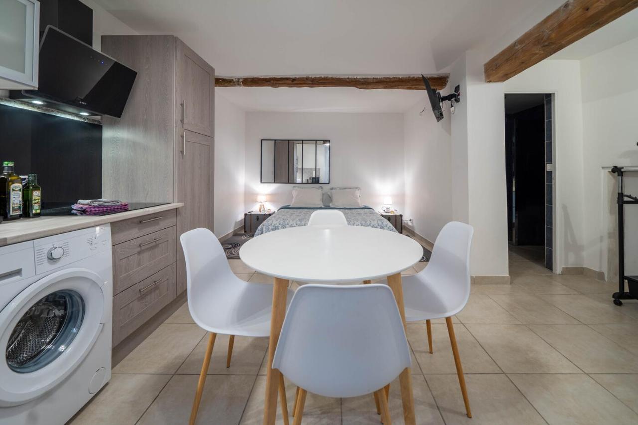 Au Coeur Du Vieux Village Saint-Chamas 외부 사진