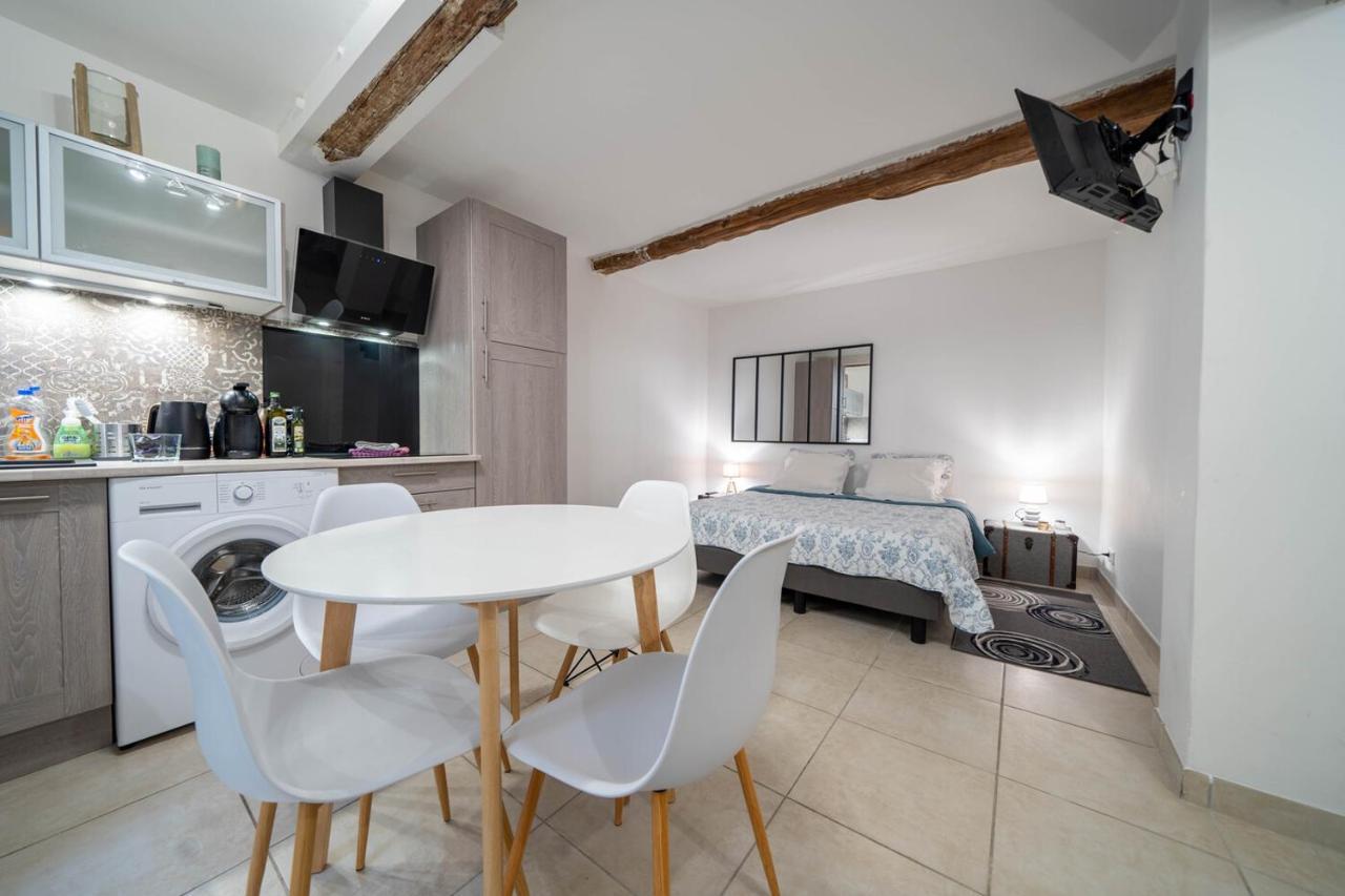 Au Coeur Du Vieux Village Saint-Chamas 외부 사진